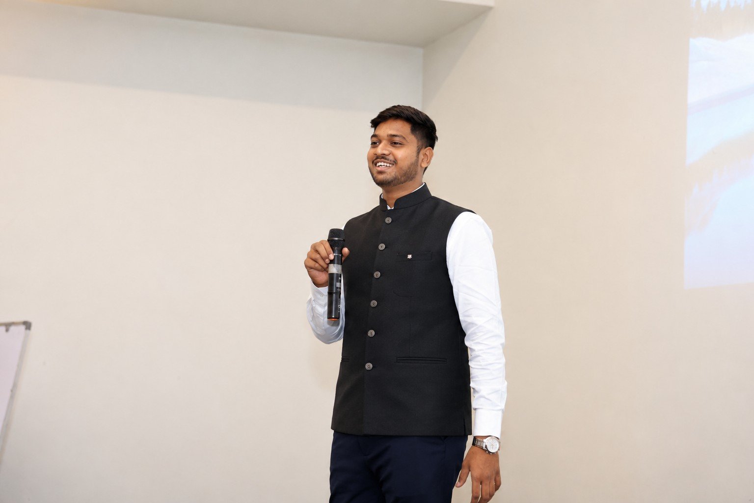 Mr. Ayush Madavi